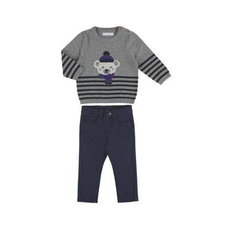 Tricot et pantalon